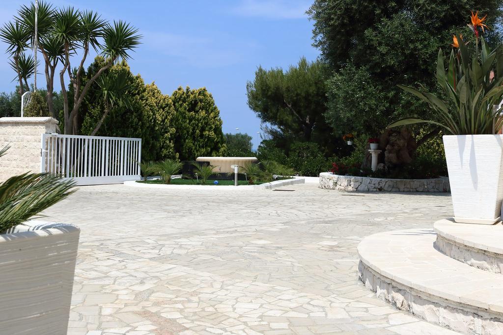 Villa Santo Stefano Monopoli Exteriör bild